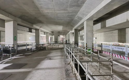 北京地鐵13號線擴(kuò)能提升工程迎新節(jié)點(diǎn)，后廠村站站臺施工圓滿完成